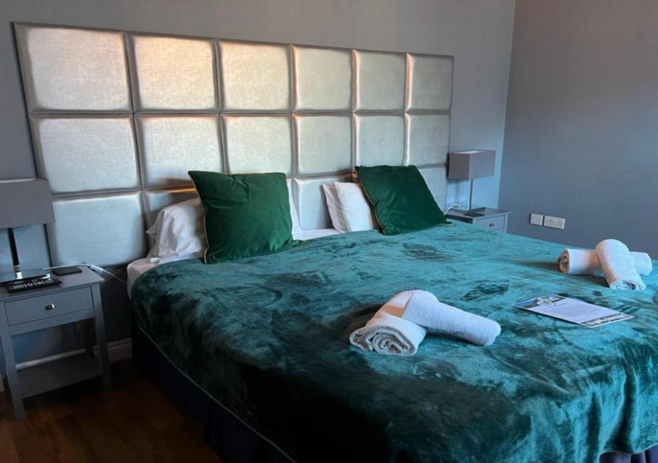 The Farmers Boy Inn Guest House Longhope Dış mekan fotoğraf